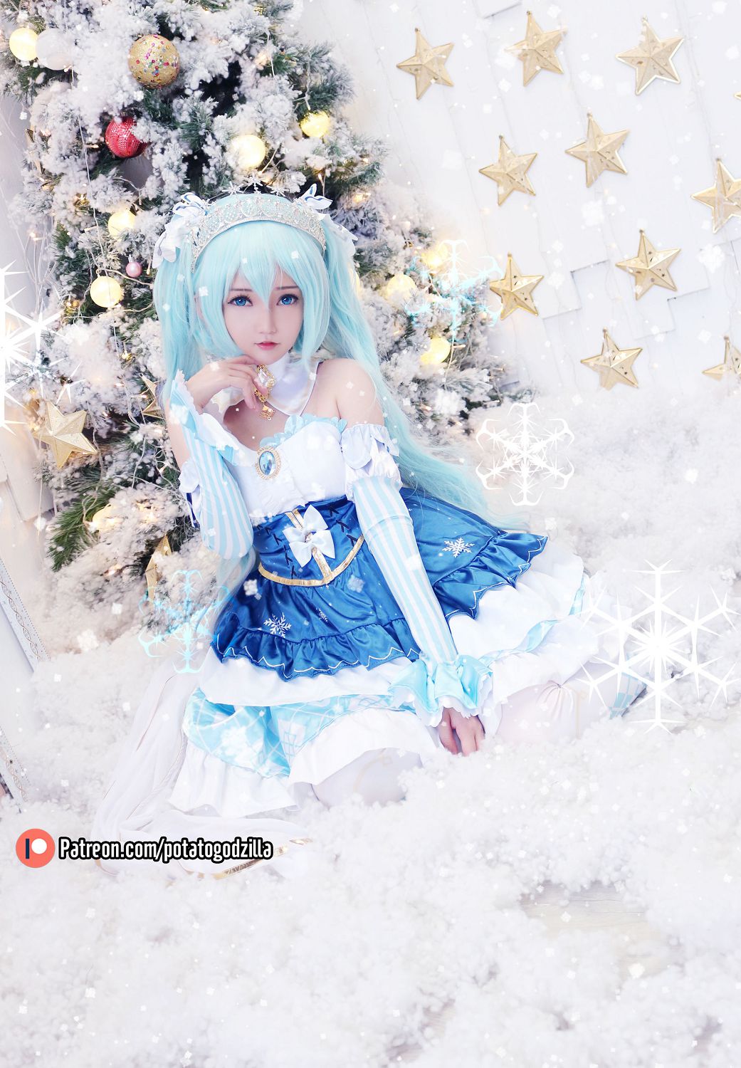 CoserСPotato Godzilla - Snow Miku