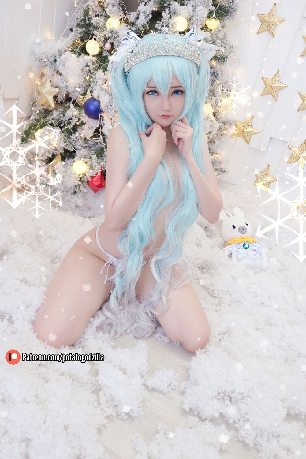 CoserСPotato Godzilla - Snow Miku